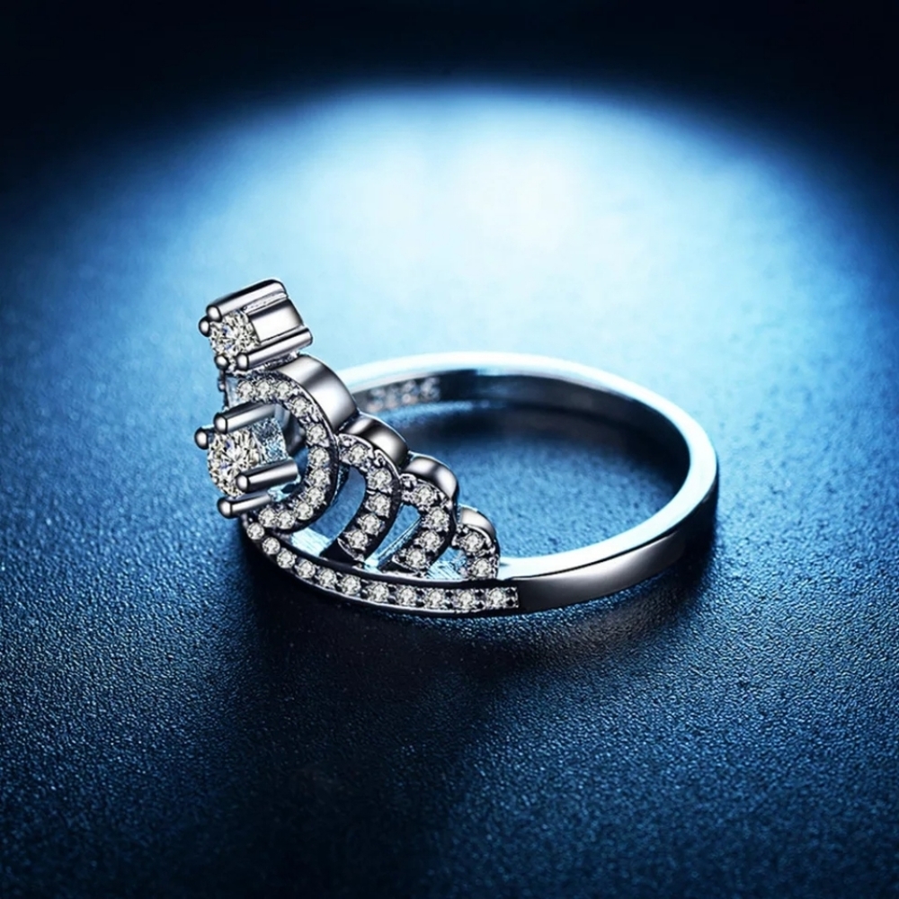 NEW Silver Diamond Crown Ring - Picture 5 of 6